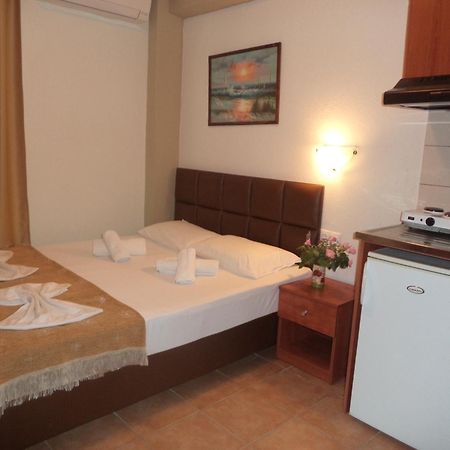 Villa Nikolas Paralia Katerinis Bilik gambar